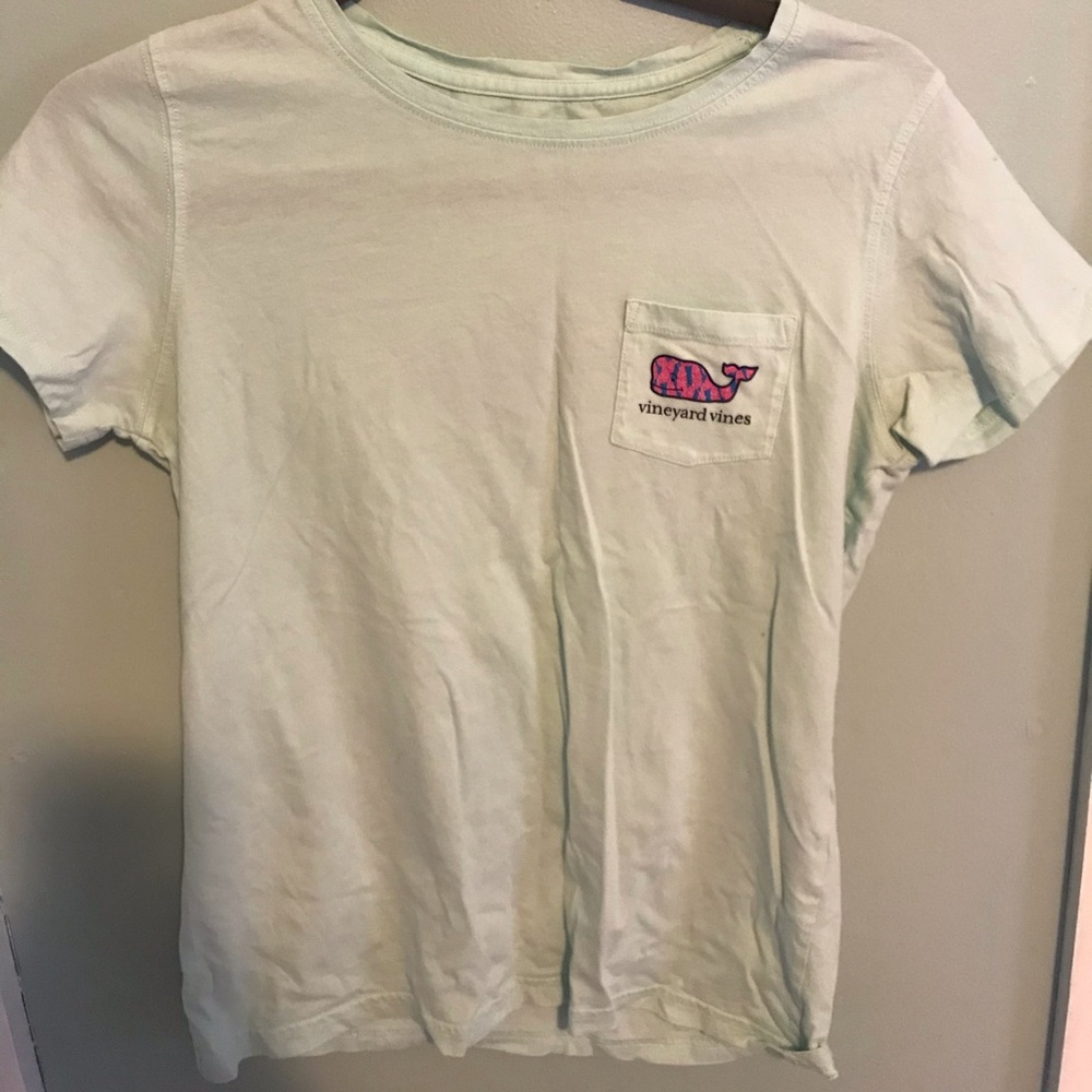 Vineyard Vines t-shirt